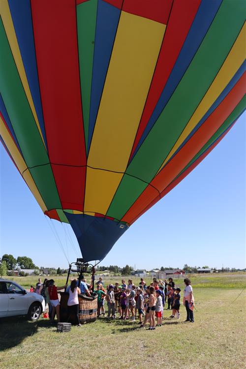 Hot air balloon inflation